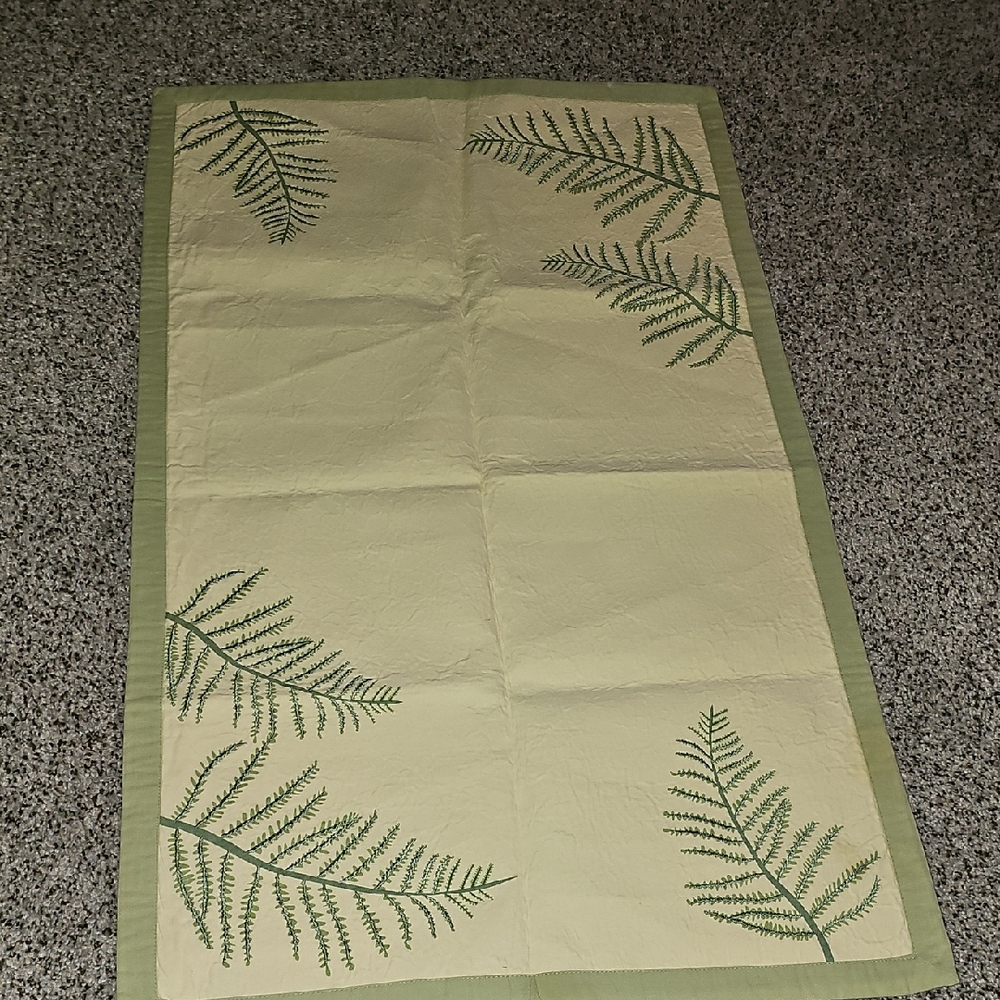 Yankee Candle Green Fern Pattern Tablecloth Runner Cottagecore